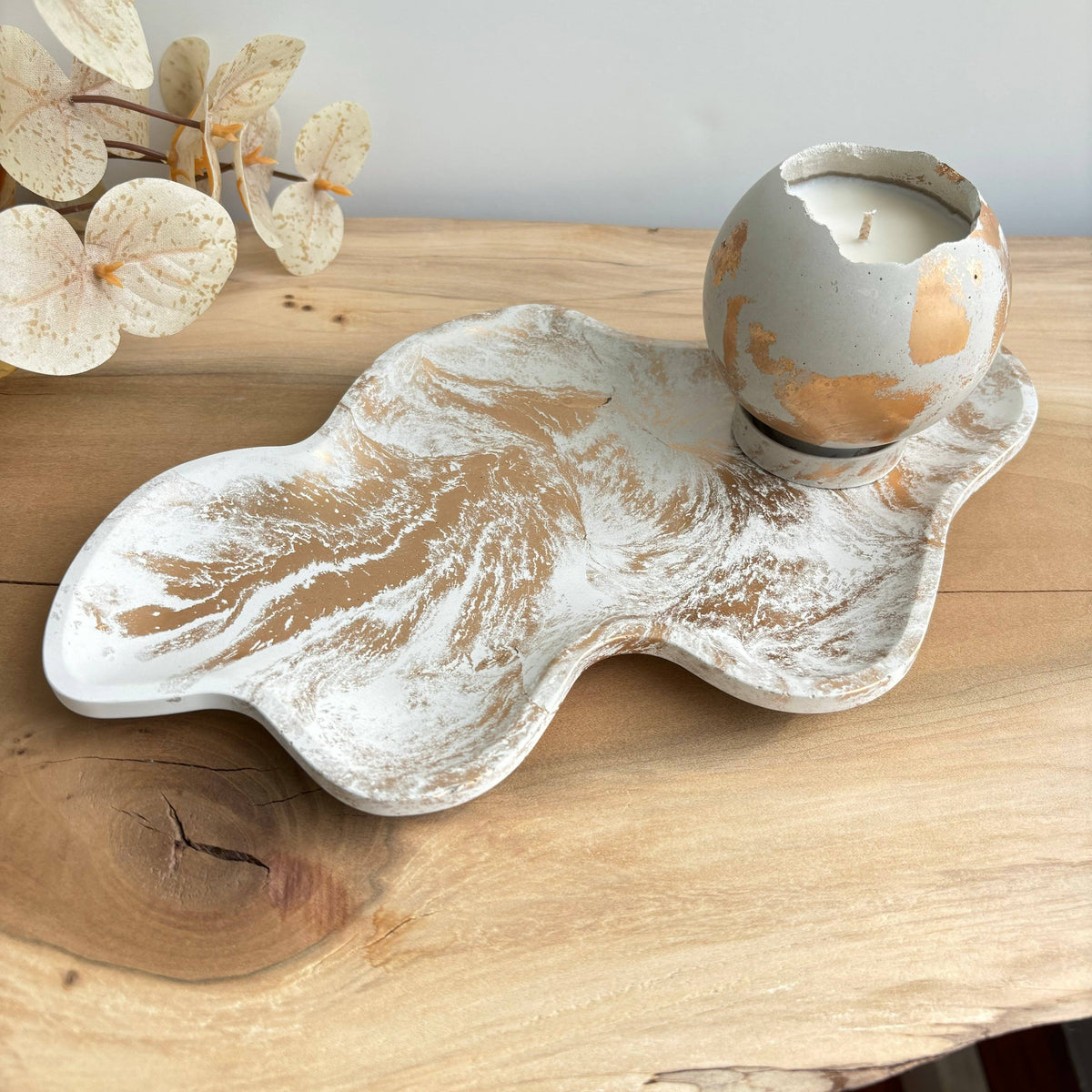 Curvy Tray - Decorative Centerpiece | Entryway Catchall